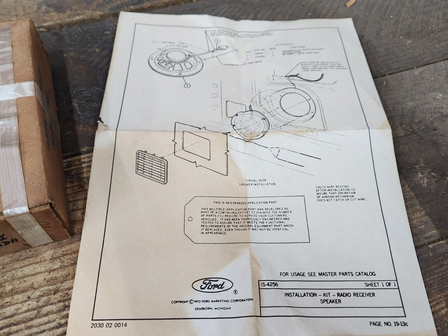 NOS OEM 75-78 FORD CAR MUSTANG TBIRD LTD 78 BRONCO FRT DOOR SPEAKER D5AZ-18808-A