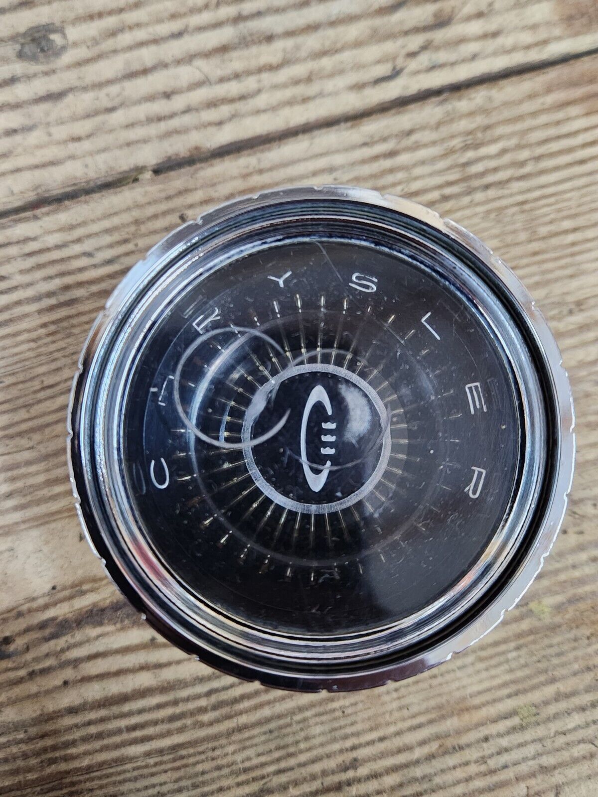 1963 1964 CHRYSLER NEWPORT 300 STEERING WHEEL HORN BUTTON CENTER CAP EMBLEM OEM