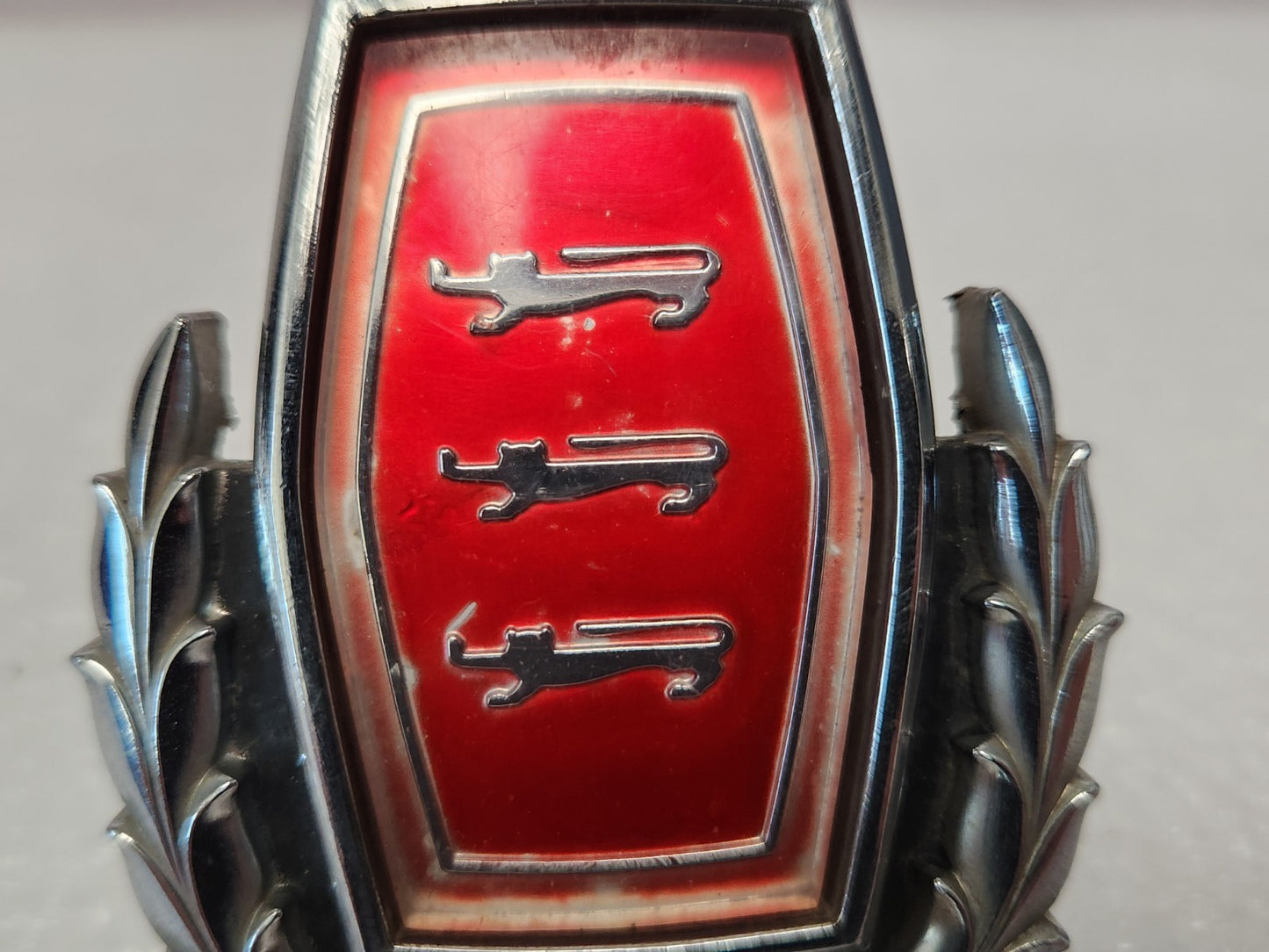 8073176