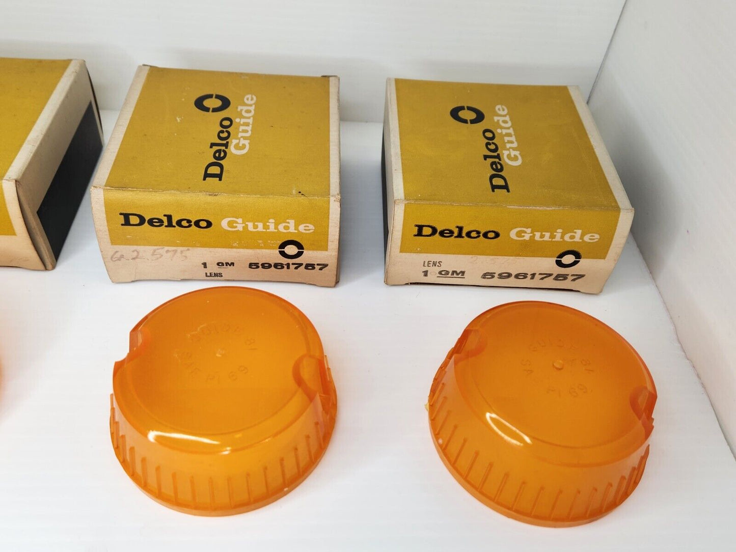 NOS OEM Delco Guide 1969 1970 Chevy Truck Roof Cab Marker Lens Set  5961757