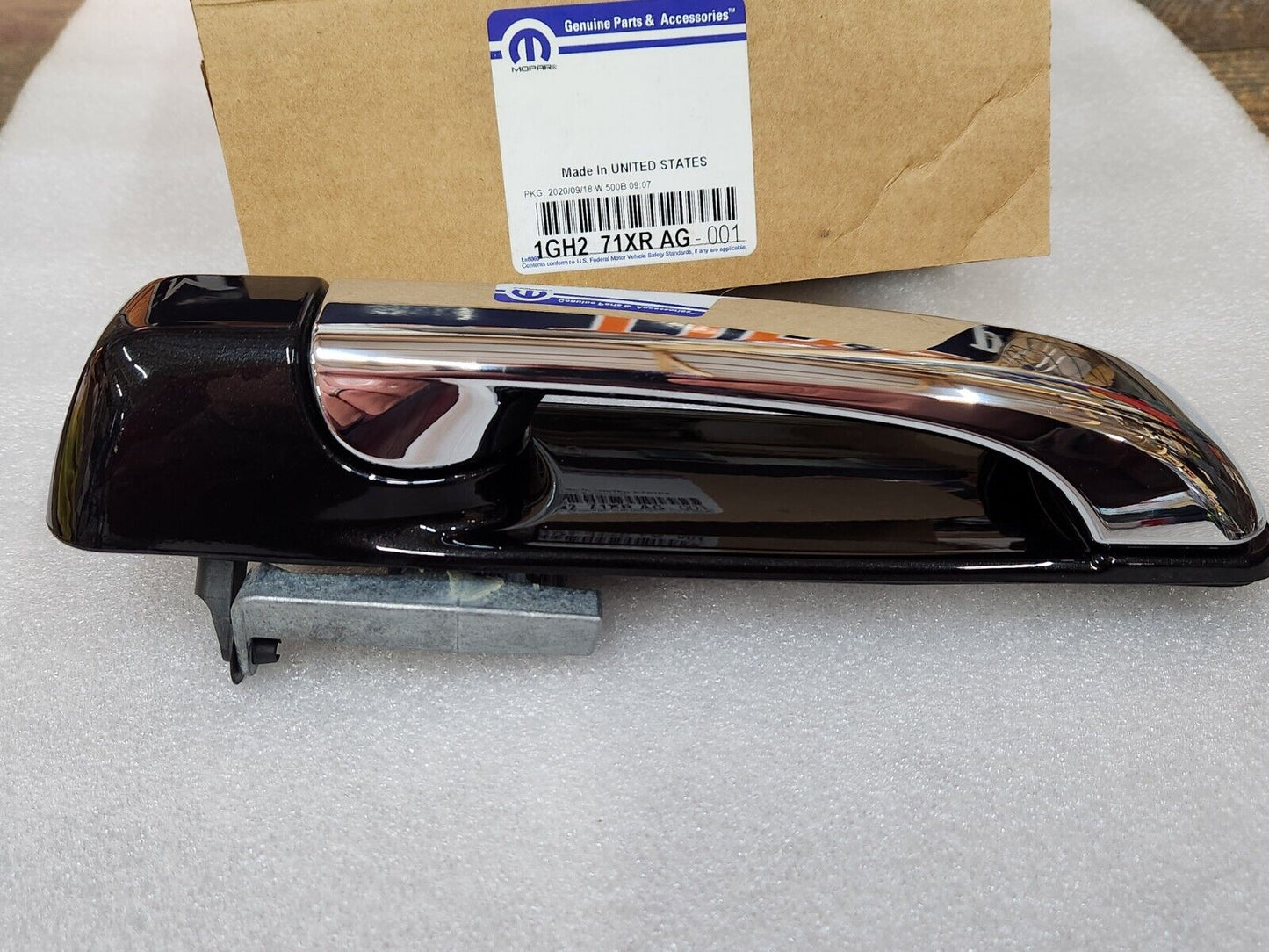 NEW OEM MOPAR 2009-2020 Ram 1500-3500 Exterior Door Handle Left 1GH271XRAG Black