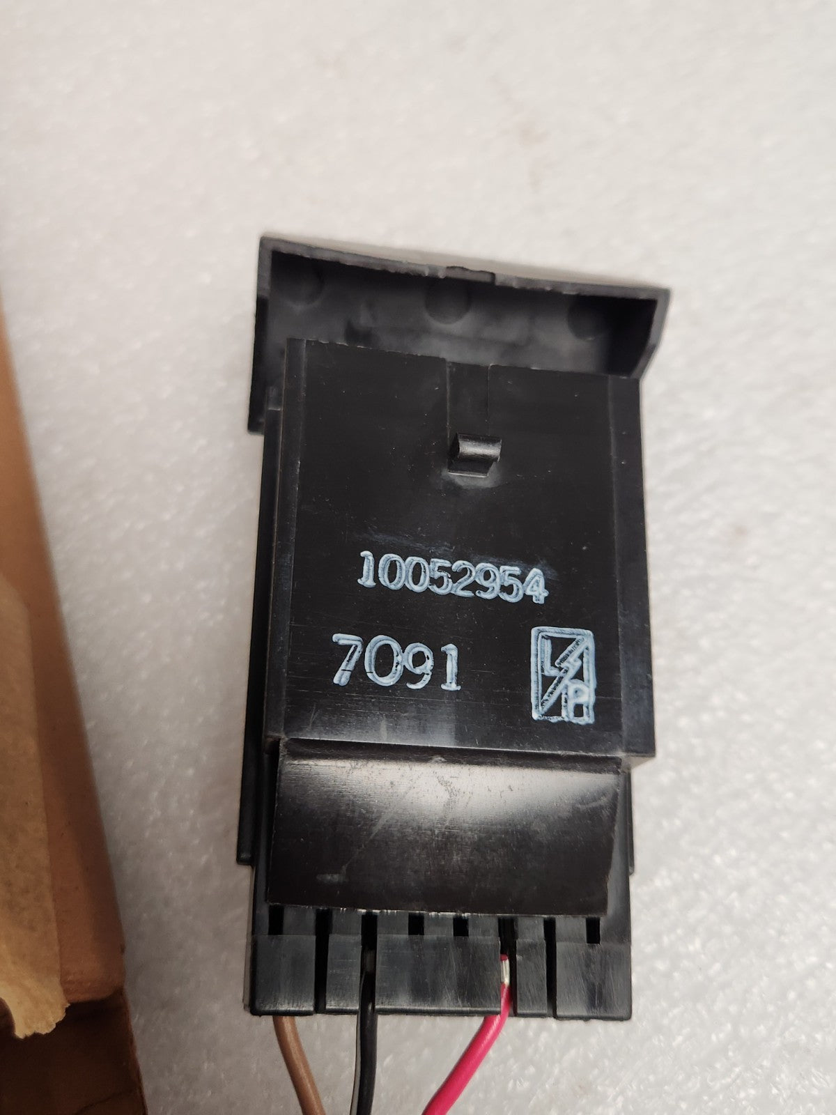 6425591