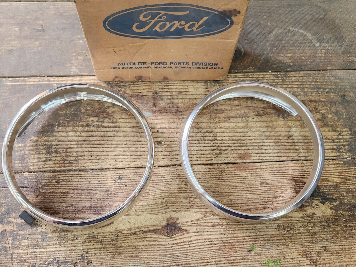 NOS OEM Ford Torino 1968 Inner LH & RH Front Headlight Bezels Genuine Pair