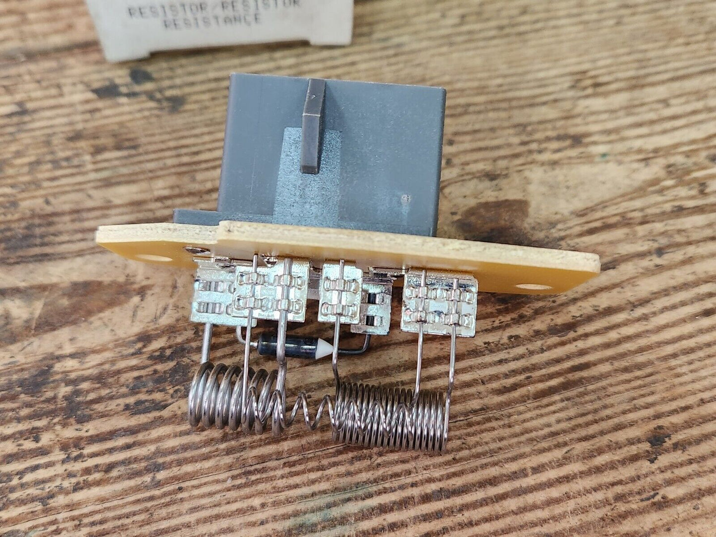 NEW HVAC Blower Motor Resistor Rear Standard RU-318 FREE SHIPPING