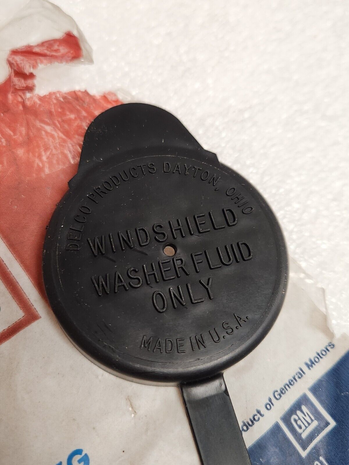 NOS OEM GM 1985 1986 Chevrolet truck C10 windshield washer solvent Cap 22048292