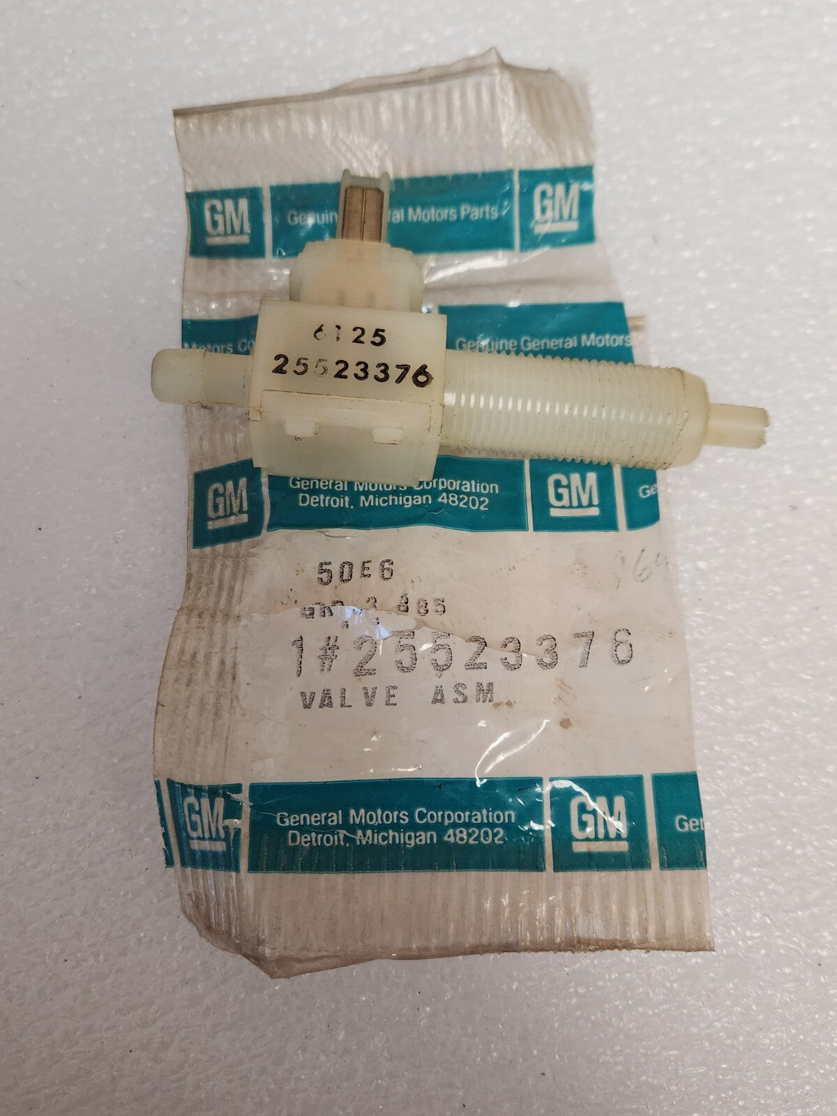 4896840