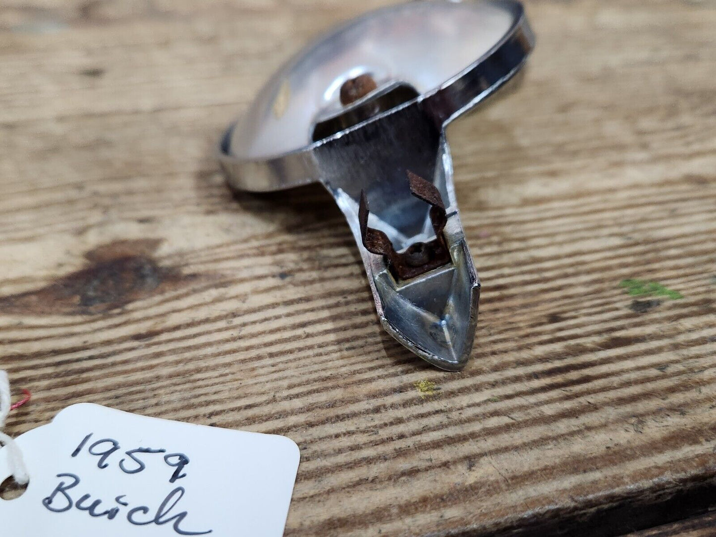 1959 BUICK STEERING WHEEL CENTER EMBLEM CAP POWER STEERING NICE!