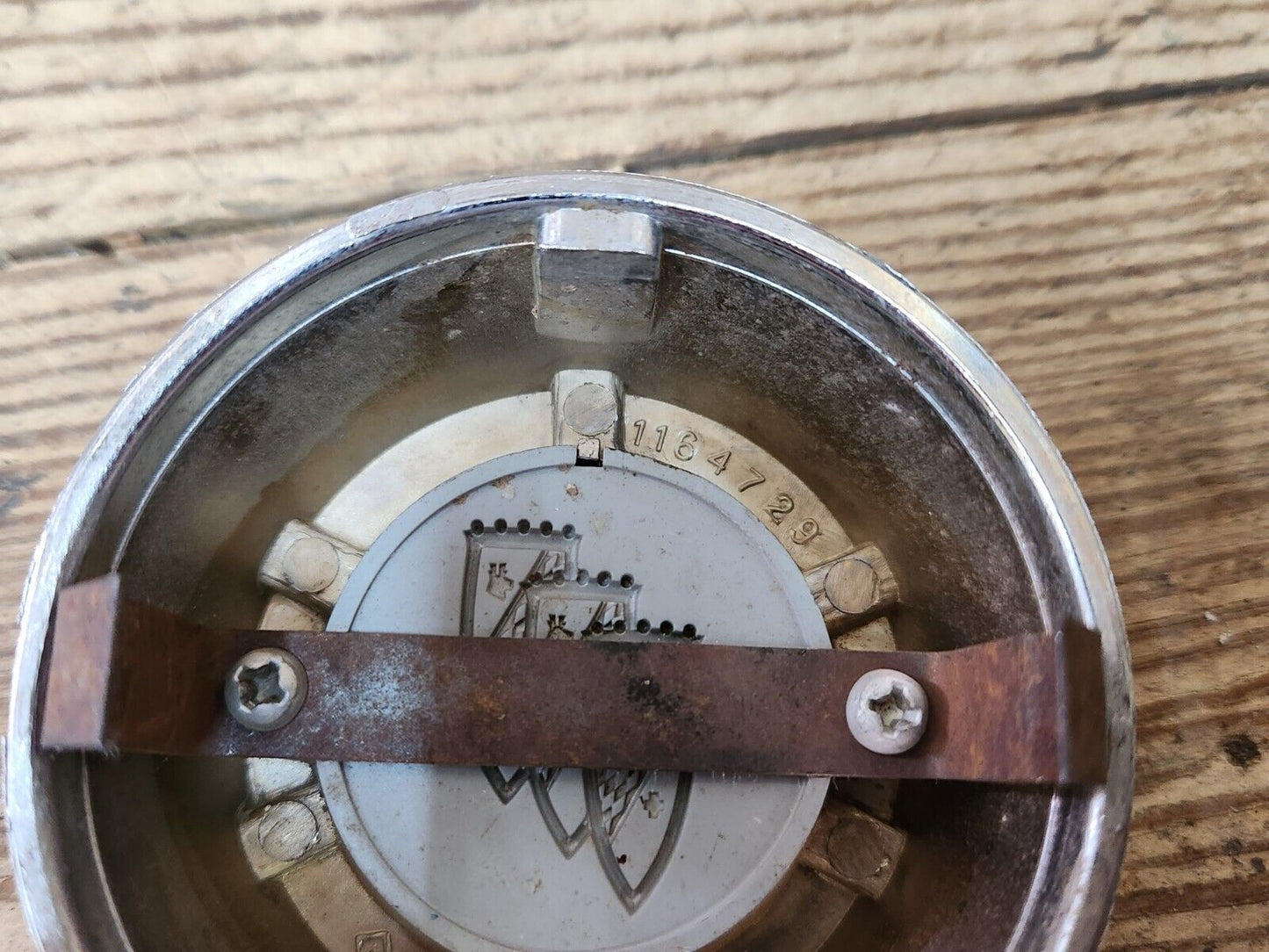 1961 Buick LeSabre Electra Power Steering Wheel Horn Button 1164729 OEM 1960