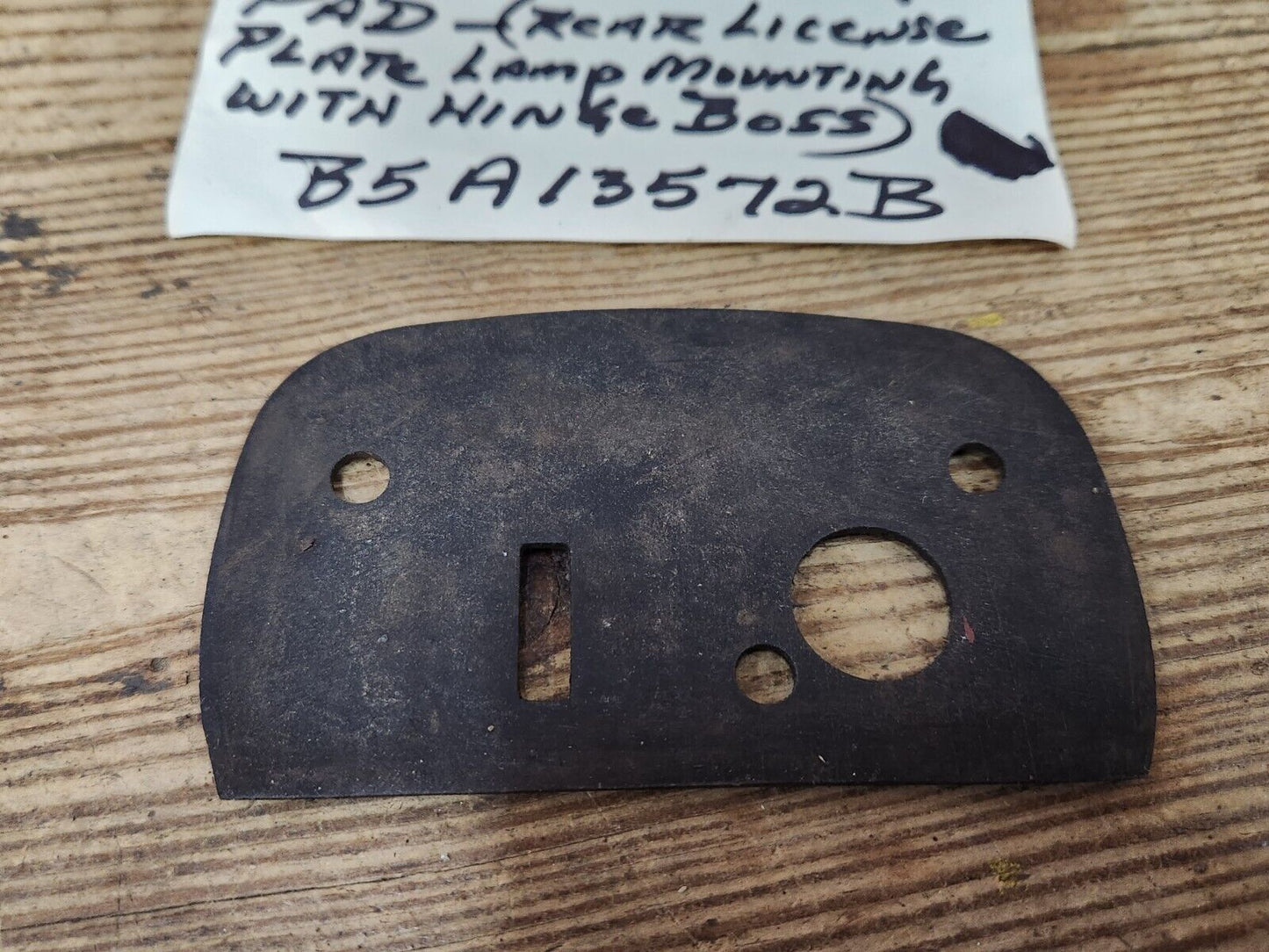 NOS 1955 Ford Station Wagon Delivery License Plate Lamp Mounting Pad B5A-13572-B