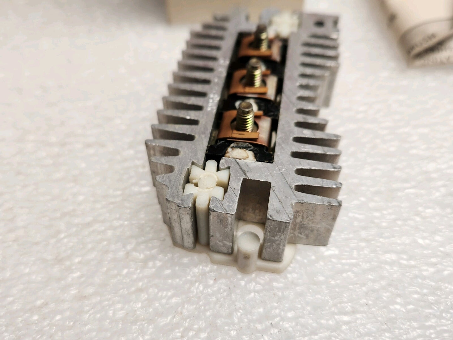 5256198