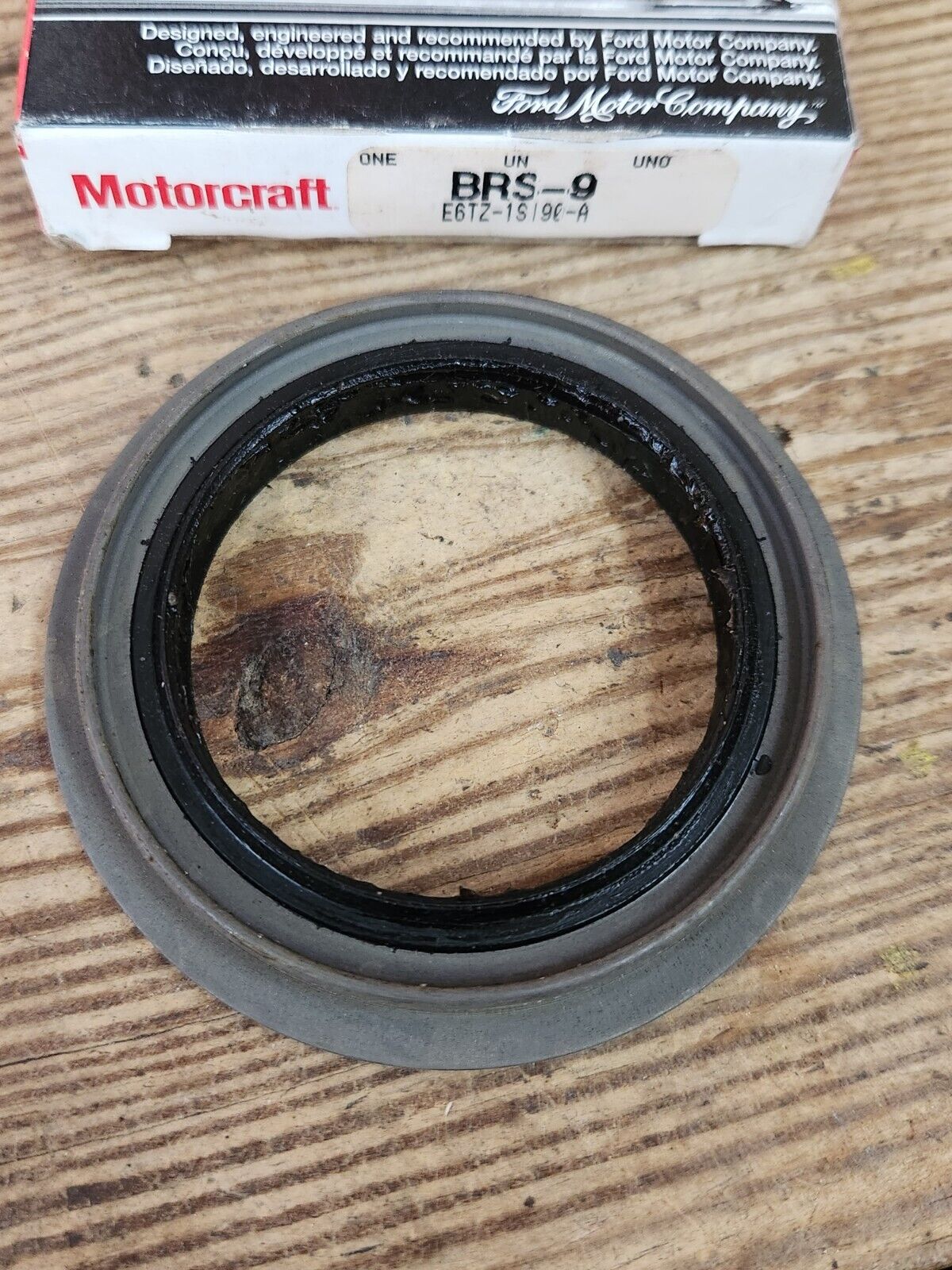 Genuine Ford Wheel Bearing Seal E6TZ-1S190-A NEW BRS-9