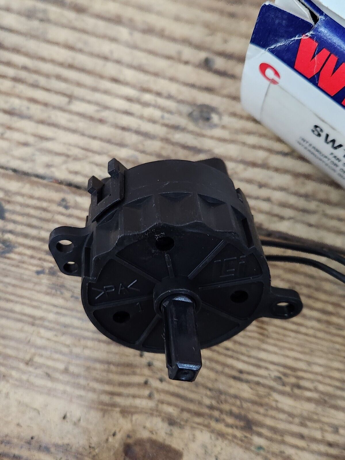 NEW GM 94857388 Blower Fan Switch HVAC 1998-2002 Chevrolet Prizm