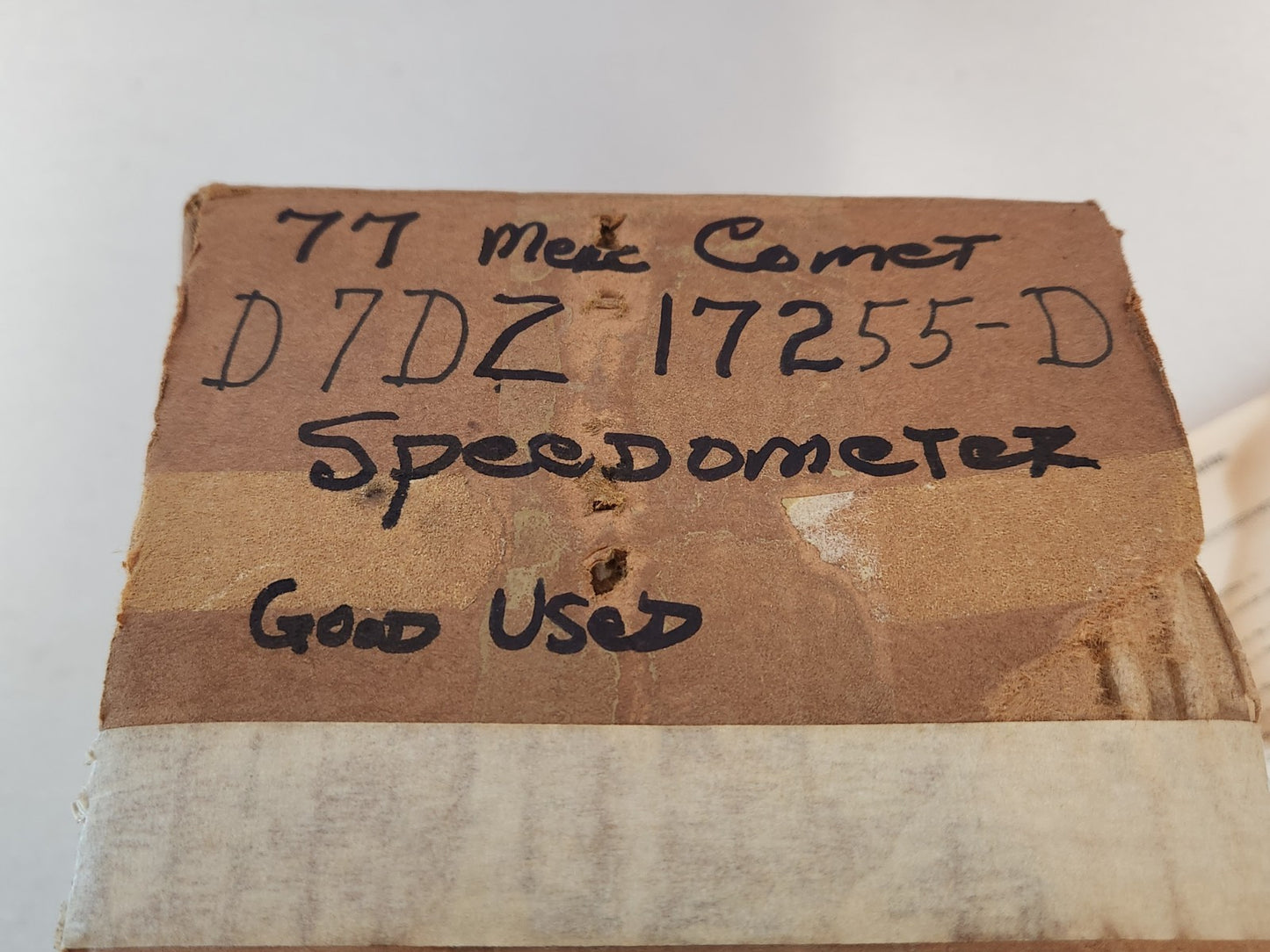 7565318