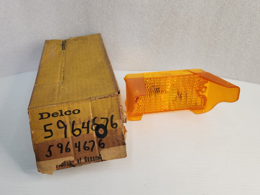 NOS OEM GM 1972 Chevrolet Impala Park Light Lamp Lens Chevy Amber 5964676