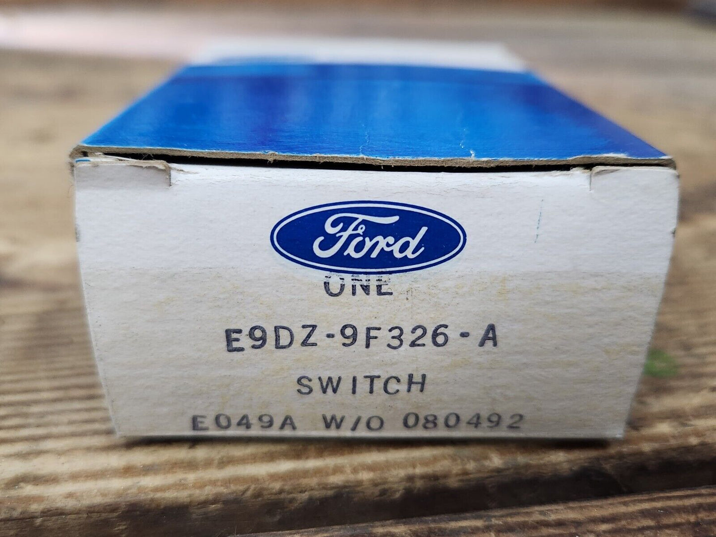 NOS NEW OEM Ford E9DZ-9F326-A Low Fuel Level Warning Switch Assembly