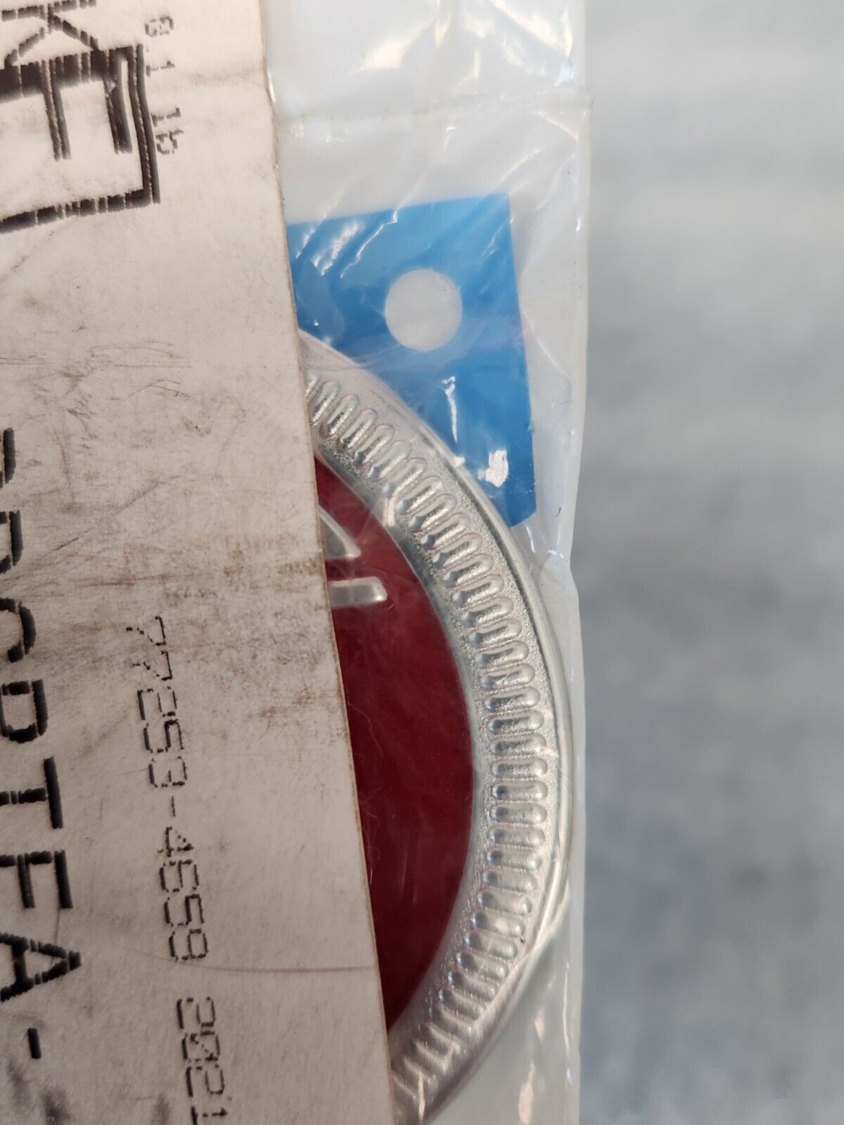 19-20 CHEROKEE TRAIL RATED FRONT FENDER EMBLEM BADGE MEDALLION MOPAR 68305571AA