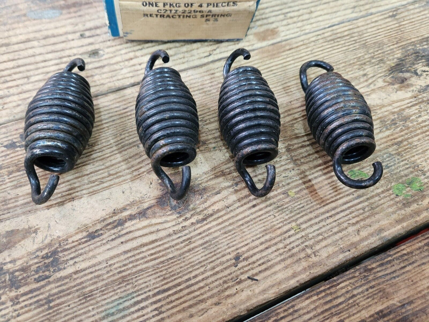 4 PCS FORD 1964-1972 TRUCK "SPRING" BRAKE SHOE RETRACTING BENDIX 15X4 & 15X4 1/2