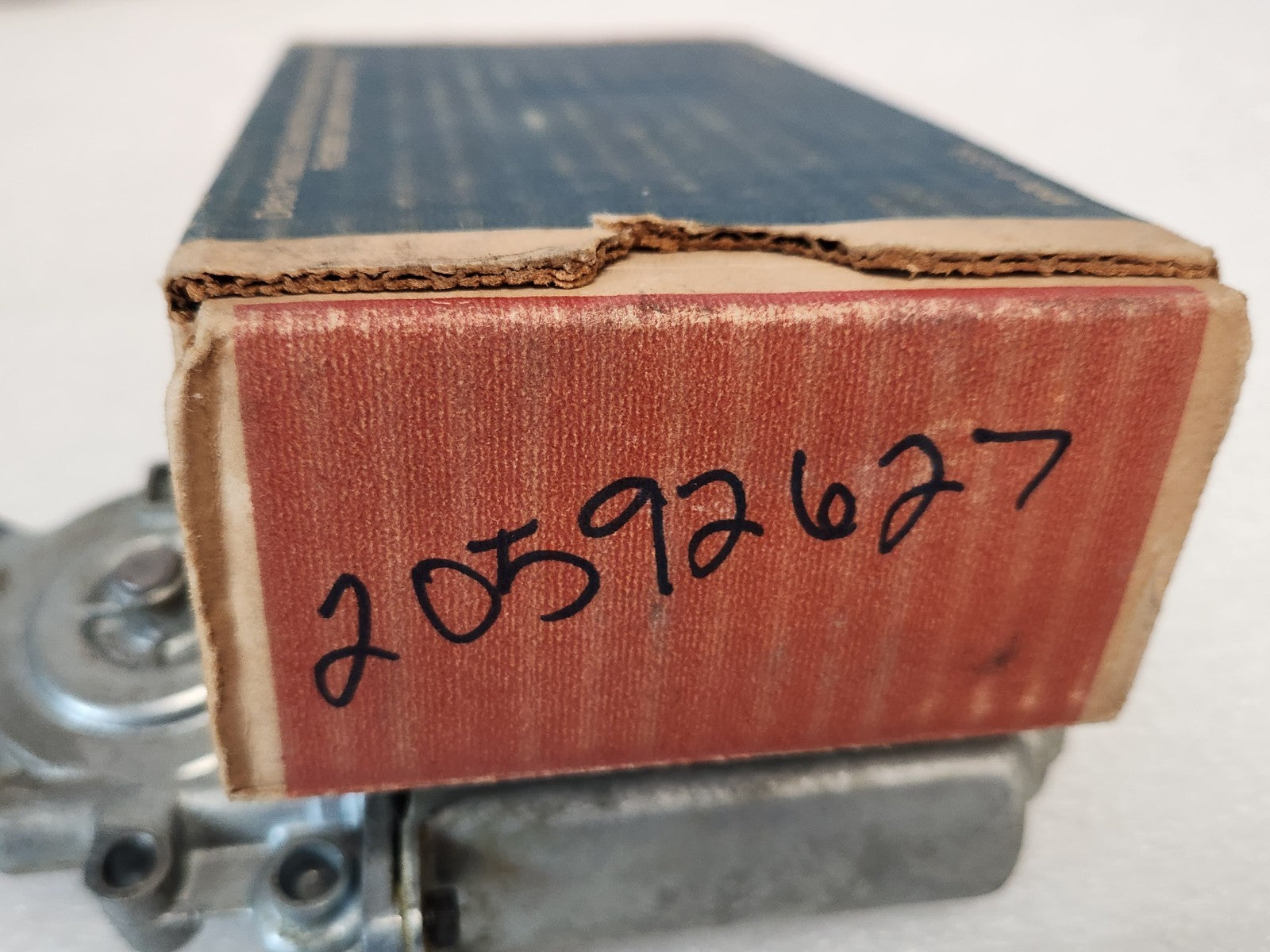 6400308