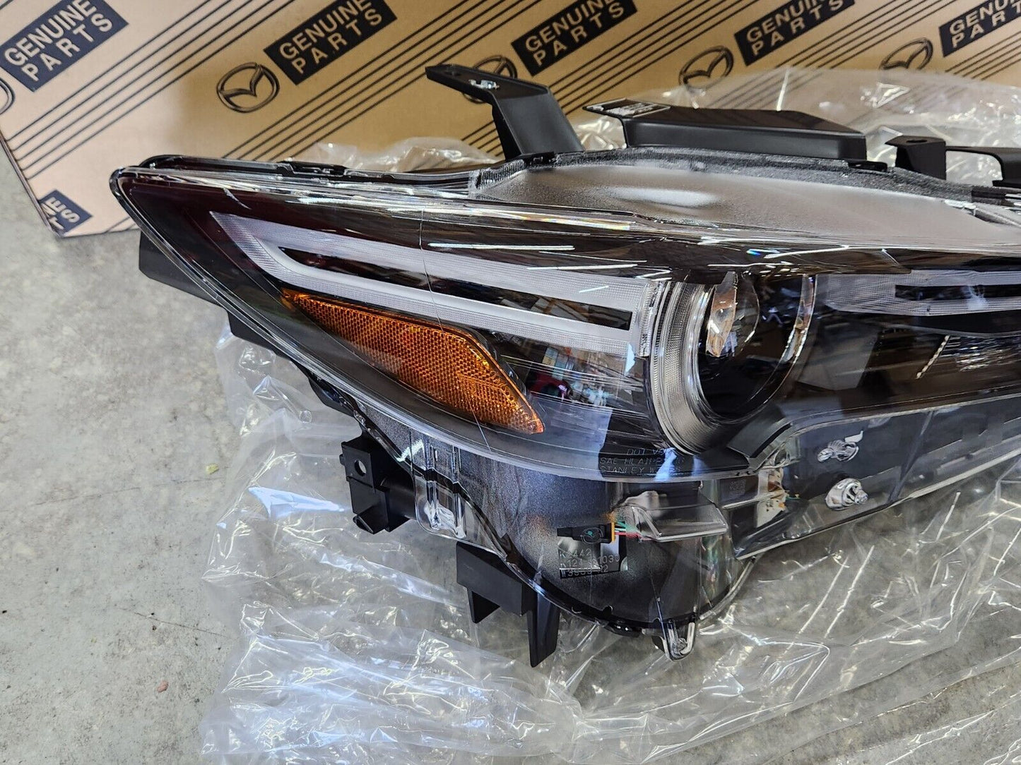 NEW GENUINE 2017-2020 Mazda CX-5 Full LED Projector Headlight RH Pass Side w/AFS