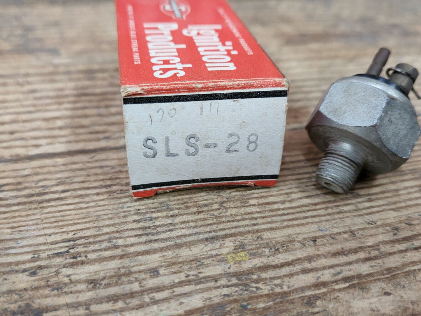 NOS MOPAR 1960-1971 DODGE TRUCK BRAKE STOPLIGHT SWITCH 1937172 USA MADE