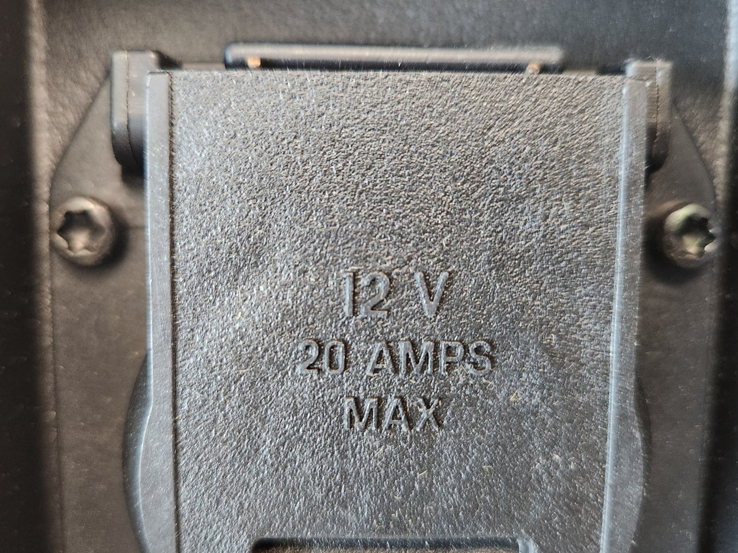 7625227