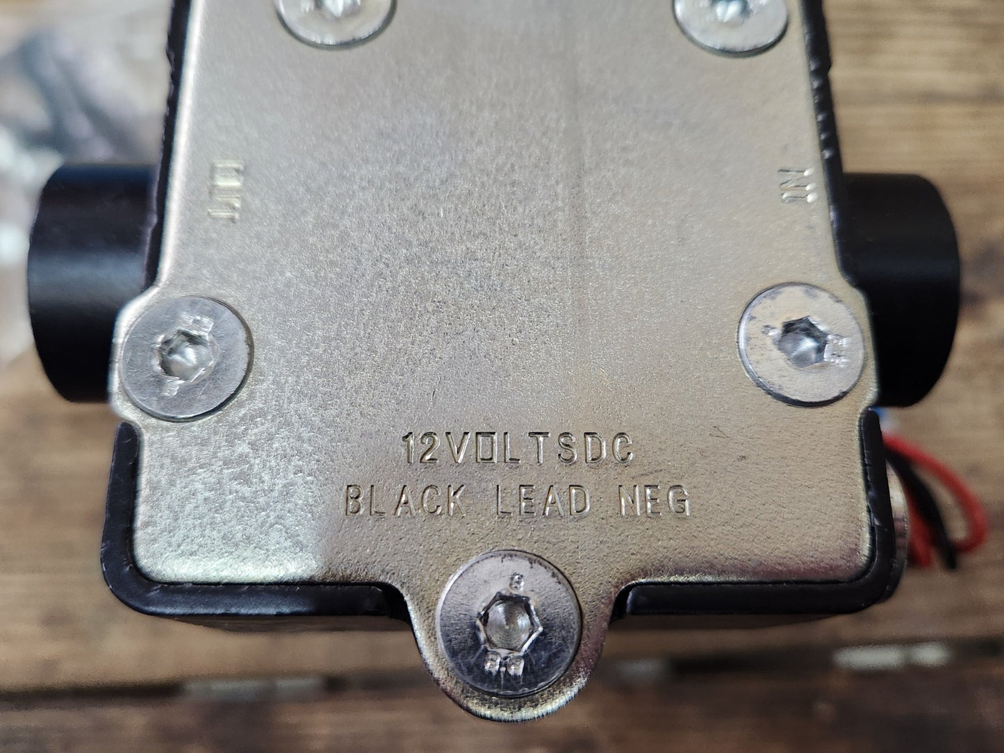 8054886