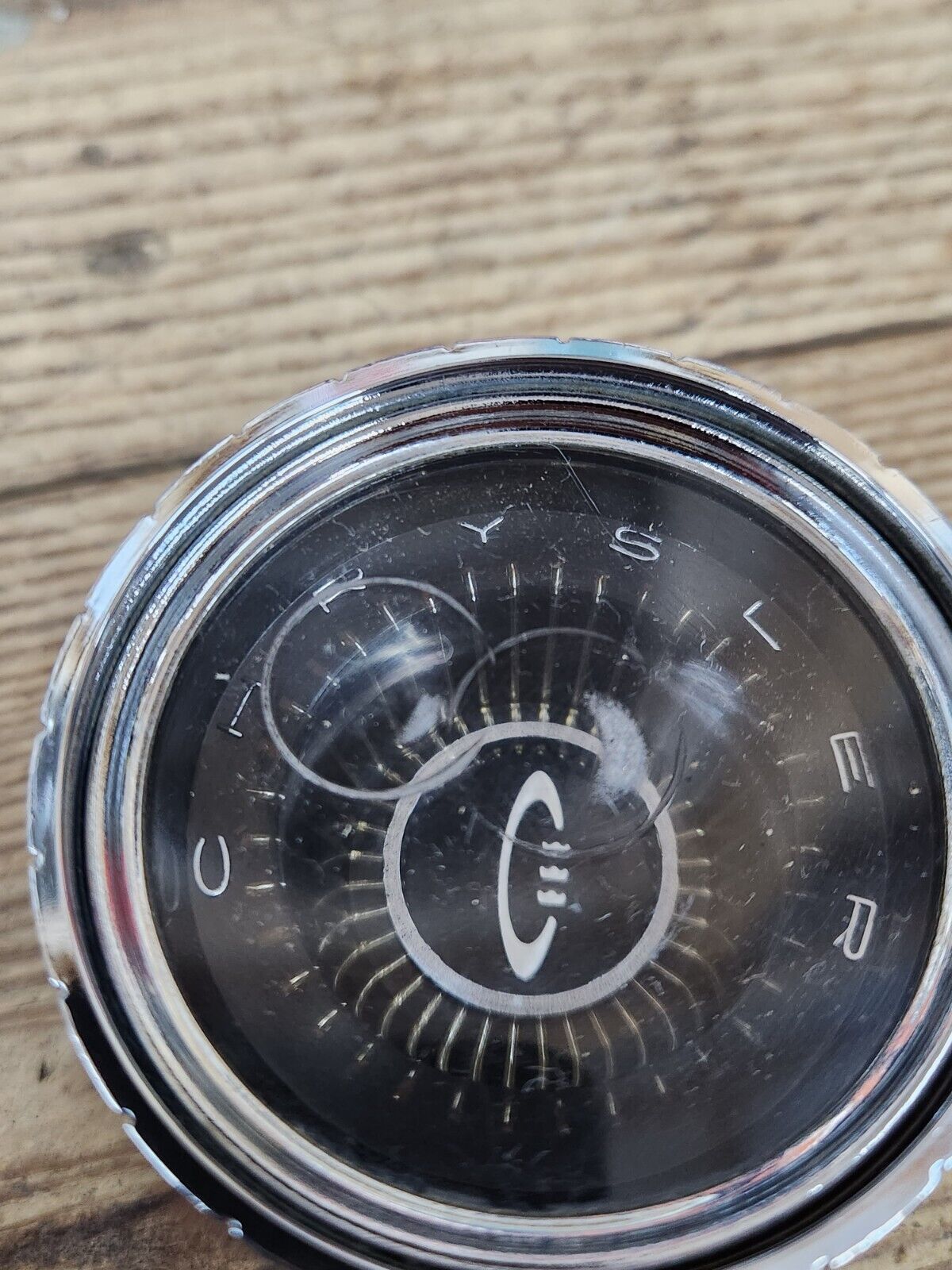 1963 1964 CHRYSLER NEWPORT 300 STEERING WHEEL HORN BUTTON CENTER CAP EMBLEM OEM