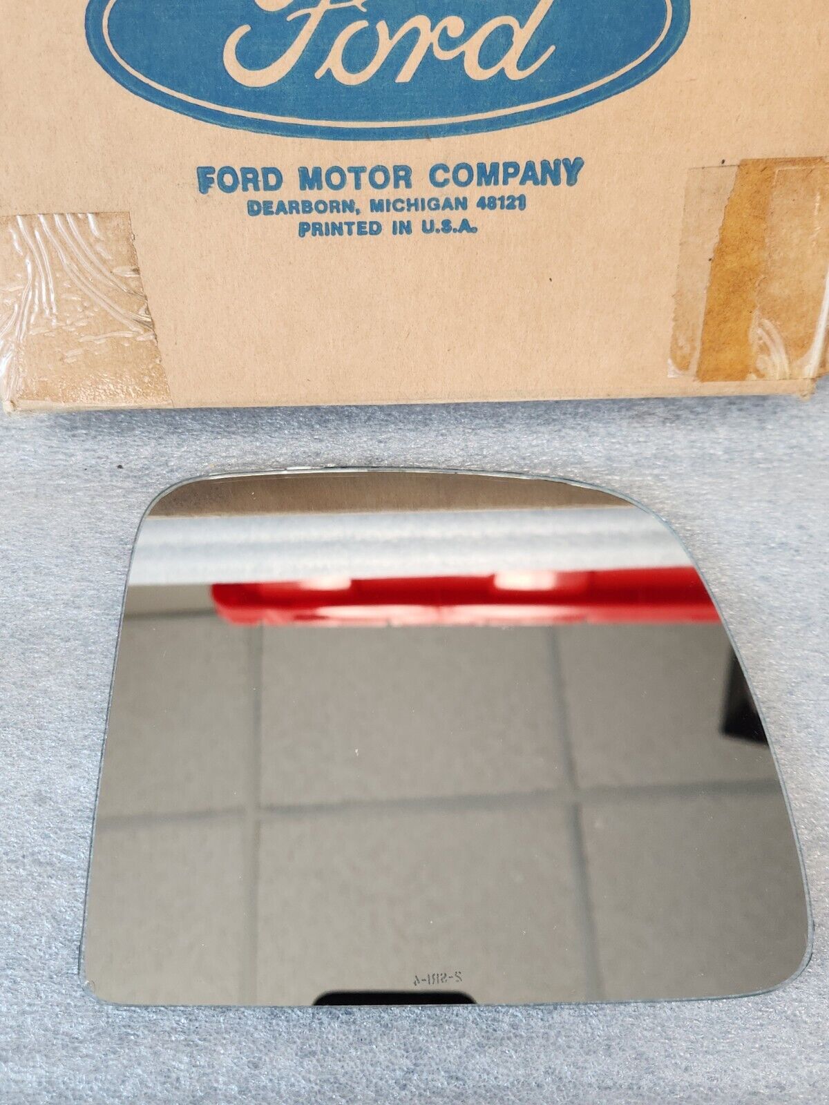 NOS OEM FORD 1993 1994 RANGER F37Z-17K707-F LH OUTSIDE REAR VIEW MIRROR GLASS