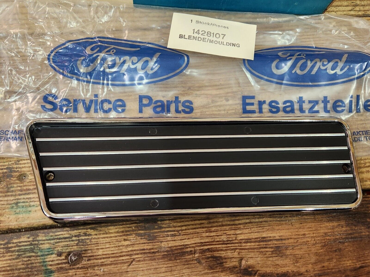 NOS MK1 CAPRI GT RS V6 GENUINE FORD UPPER RH DUMMY VENT - TYPE 1