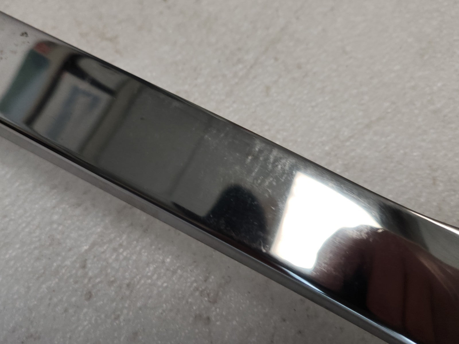 7561386