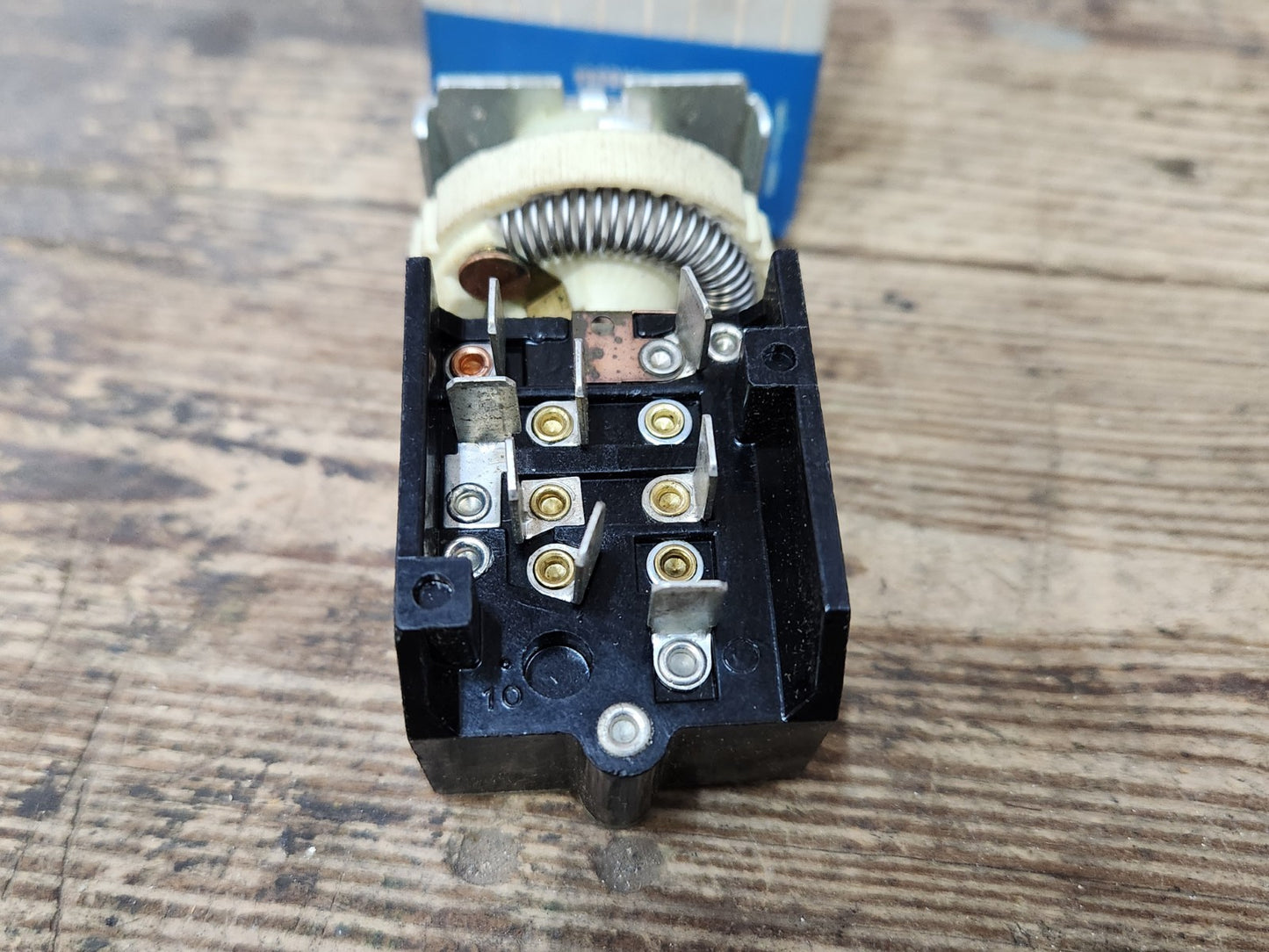 8003891