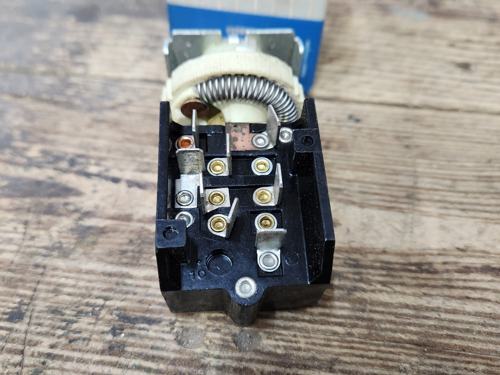 8003891