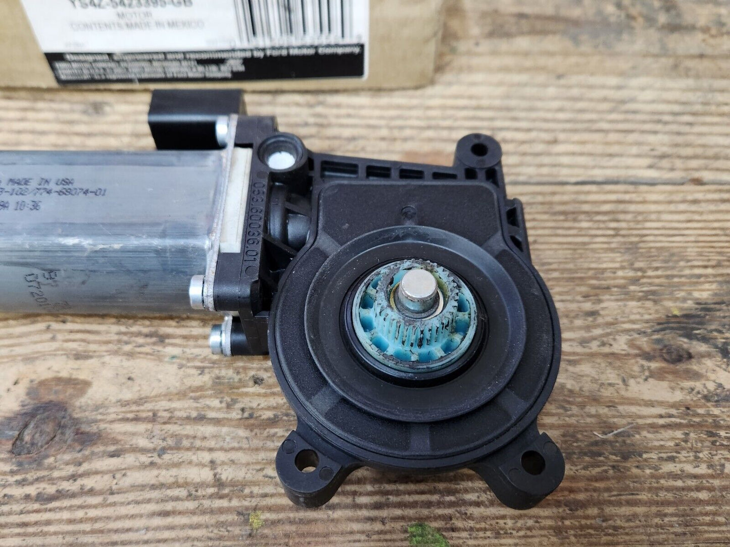 NEW Motorcraft Window Lift Motor Rear Left WLM-175 Ford Focus 4-Door 2000-2008