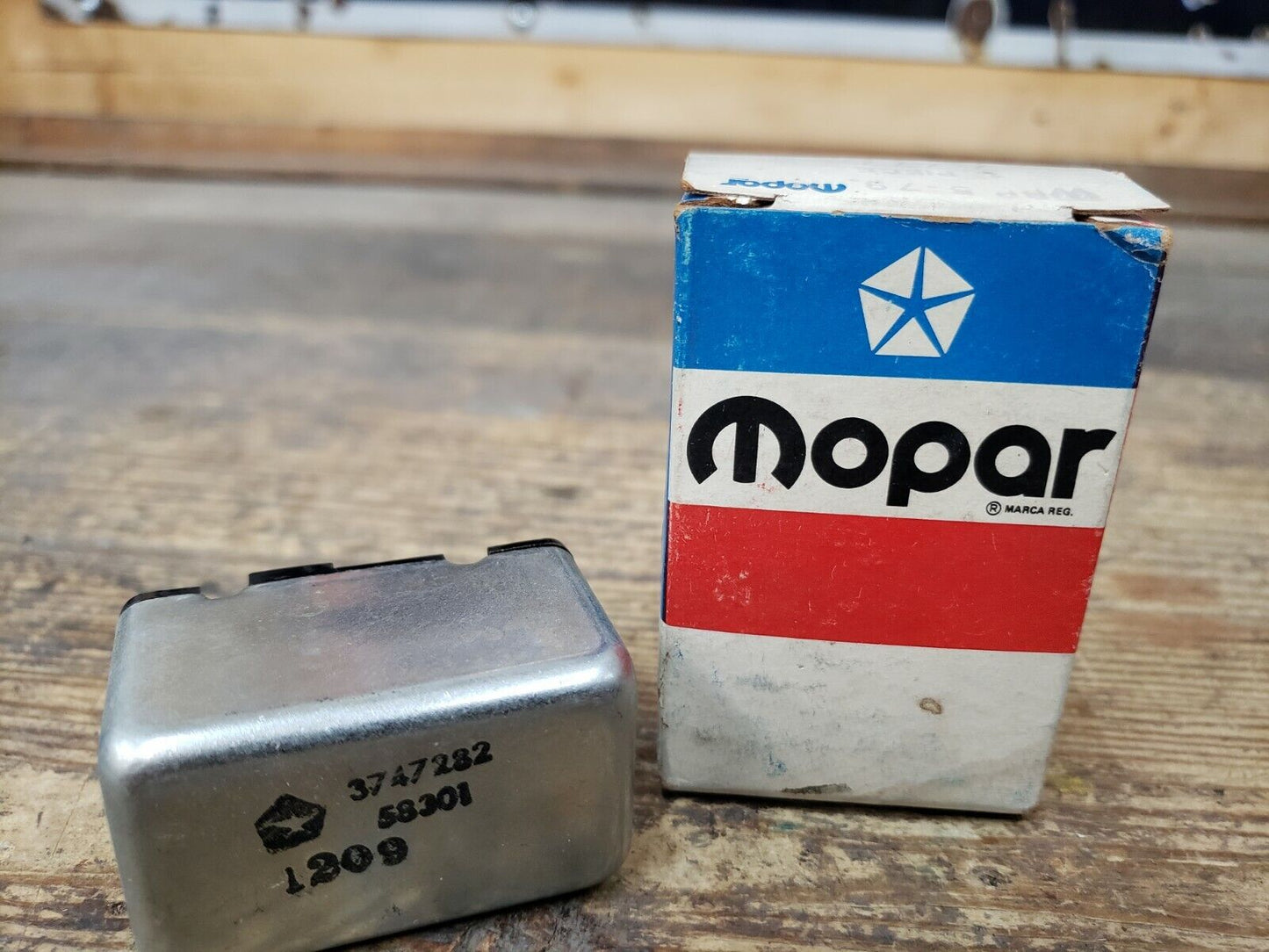 NOS MOPAR 1974 1975 DODGE PLYMOUTH A/C BLOWER MOTOR RELAY # 3780596