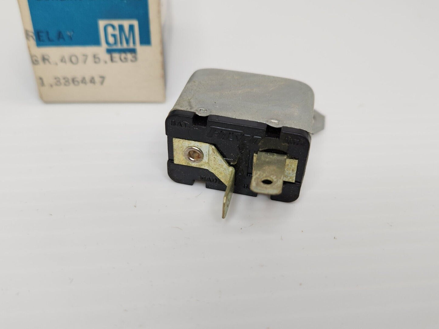 NOS OEM GM 1974 1975 CHEVROLET VEGA MONZA AC COMPRESSOR TIME DELAY RELAY 336447