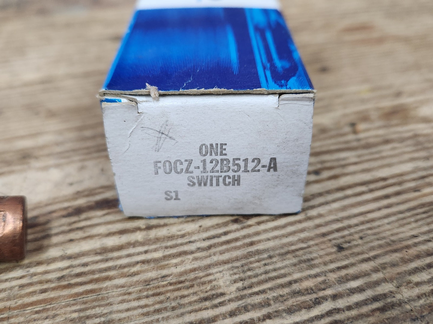 6808598