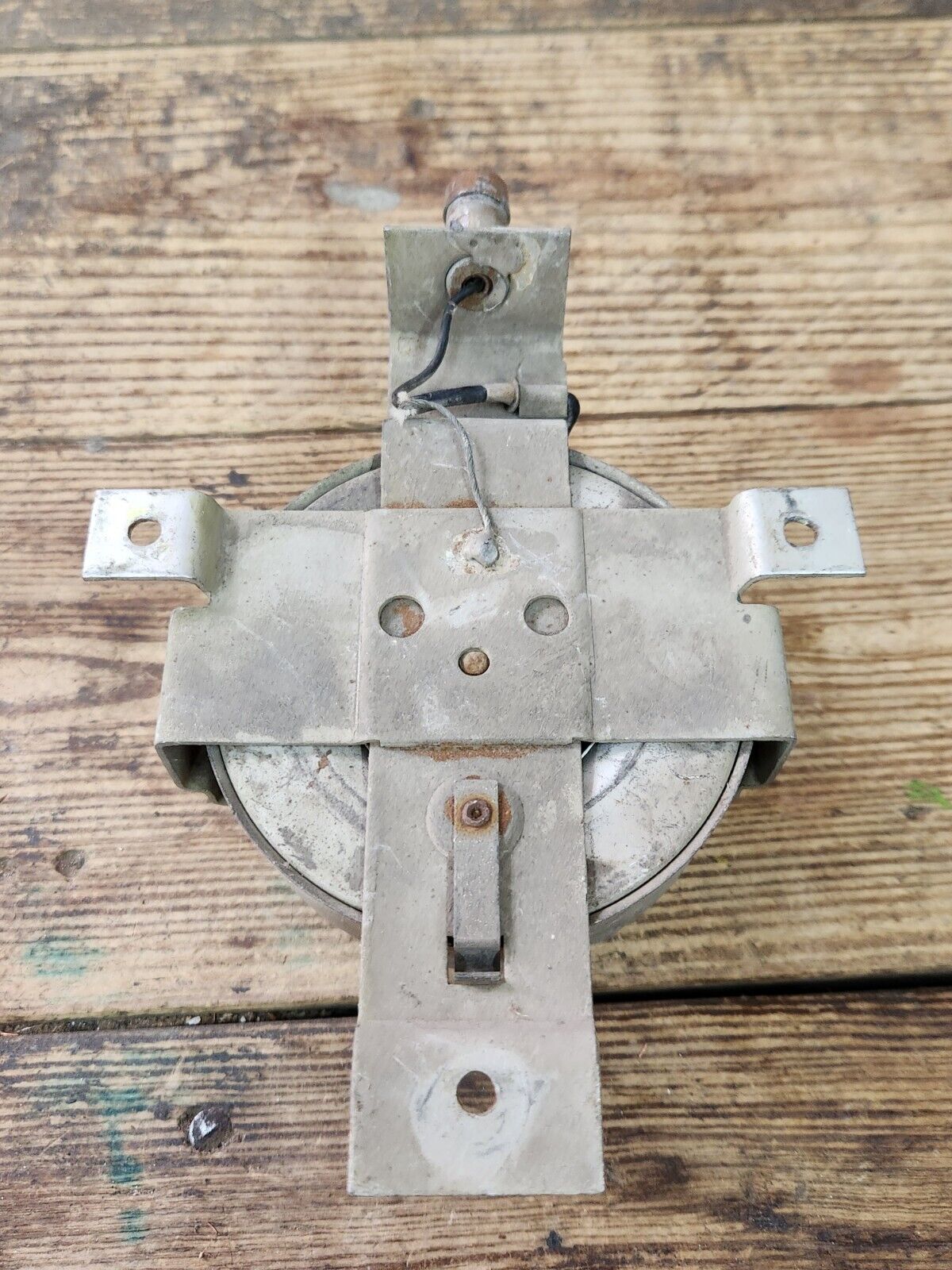 60's Vintage GM Under Hood Trunk Reel Style Retractable Trouble Light Assembly