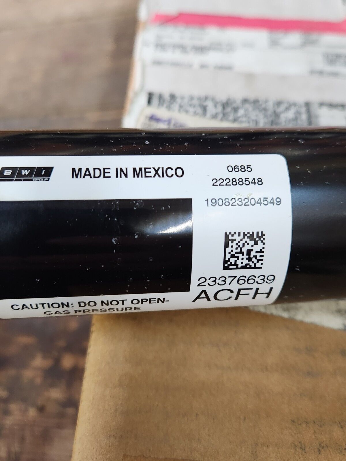 NEW OEM GM 2015 - 2021 CHEVY COLORADO GMC REAR LH OR RH SHOCK ABSORBER 23376639