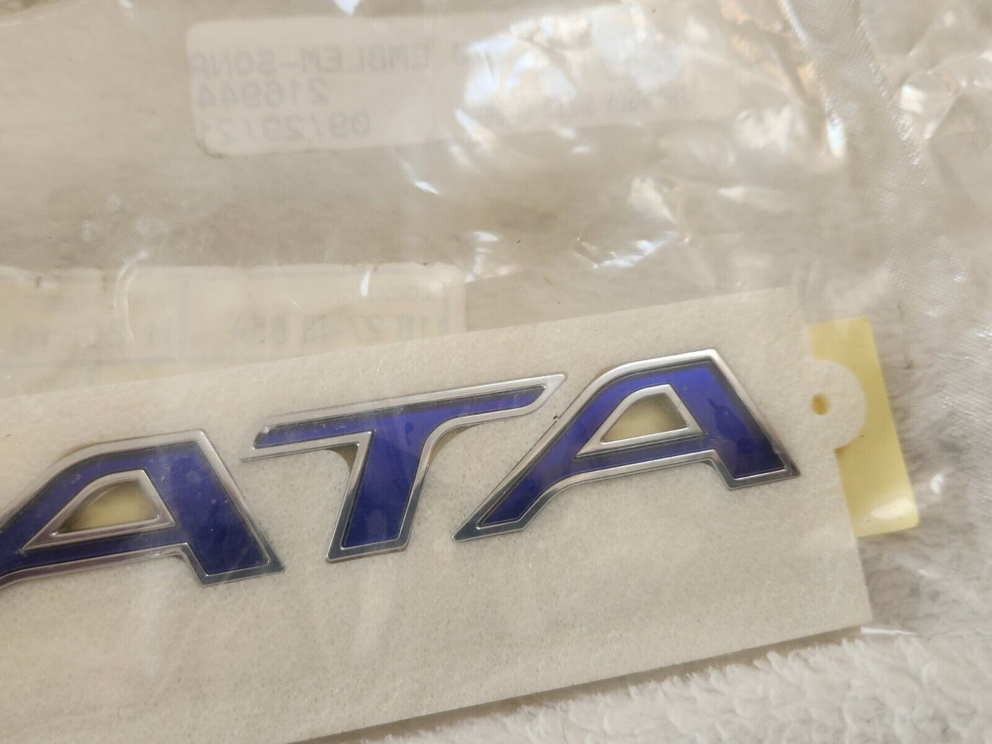 NEW GENUINE REAR Trunk Lid Emblem BLUE 11-15 Hyundai Sonata Hybrid 86310 4R000