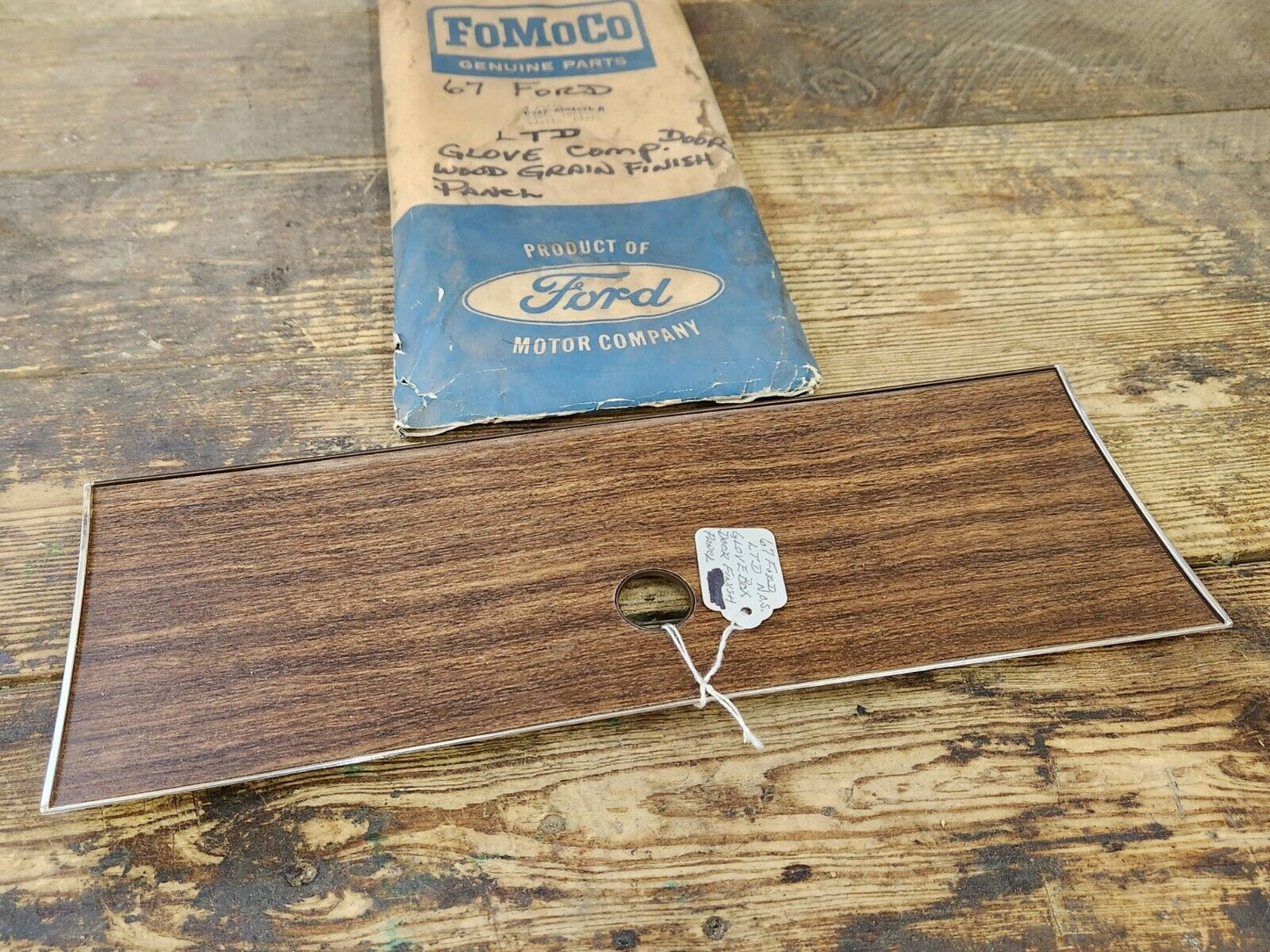 NOS OEM 1967 FORD GALAXIE LTD GLOVE BOX DOOR WOOD GRAIN UPPER FINISH PANEL DASH