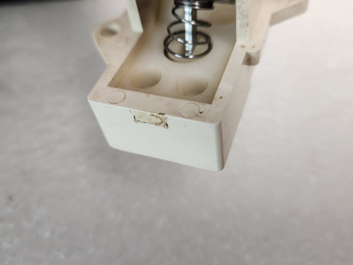 6806900