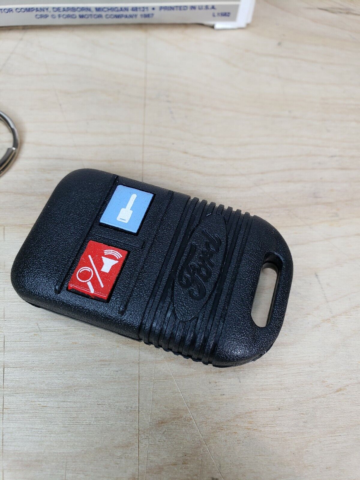 NOS OEM 2002 2003 2004 Ford Escape Keyless Entry 2 Button Fob 1L3Z-15K601-AA