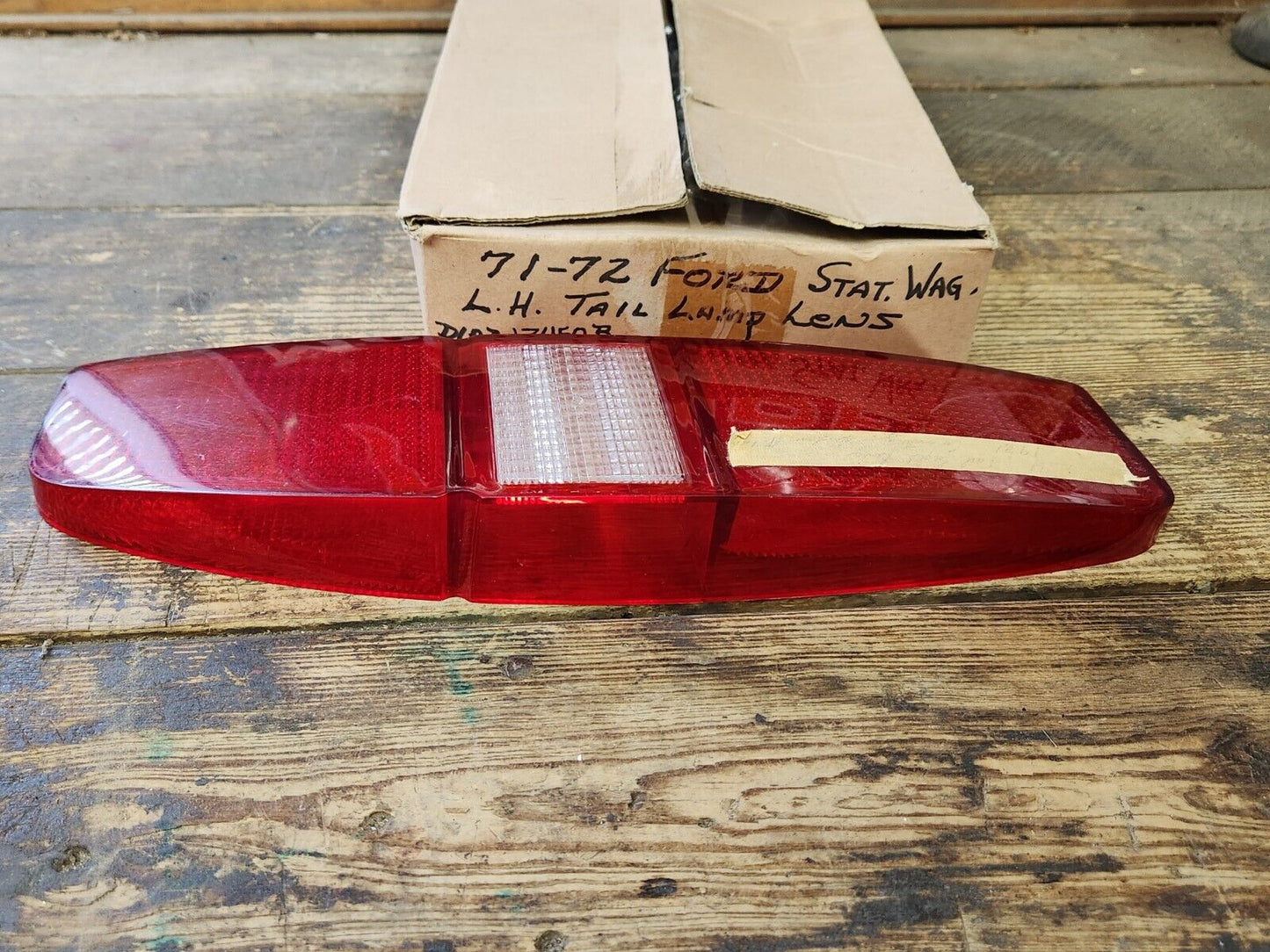 Ford LTD & Country Squire Wagon 1971-72 Tail Light Lens Assembly Left Side