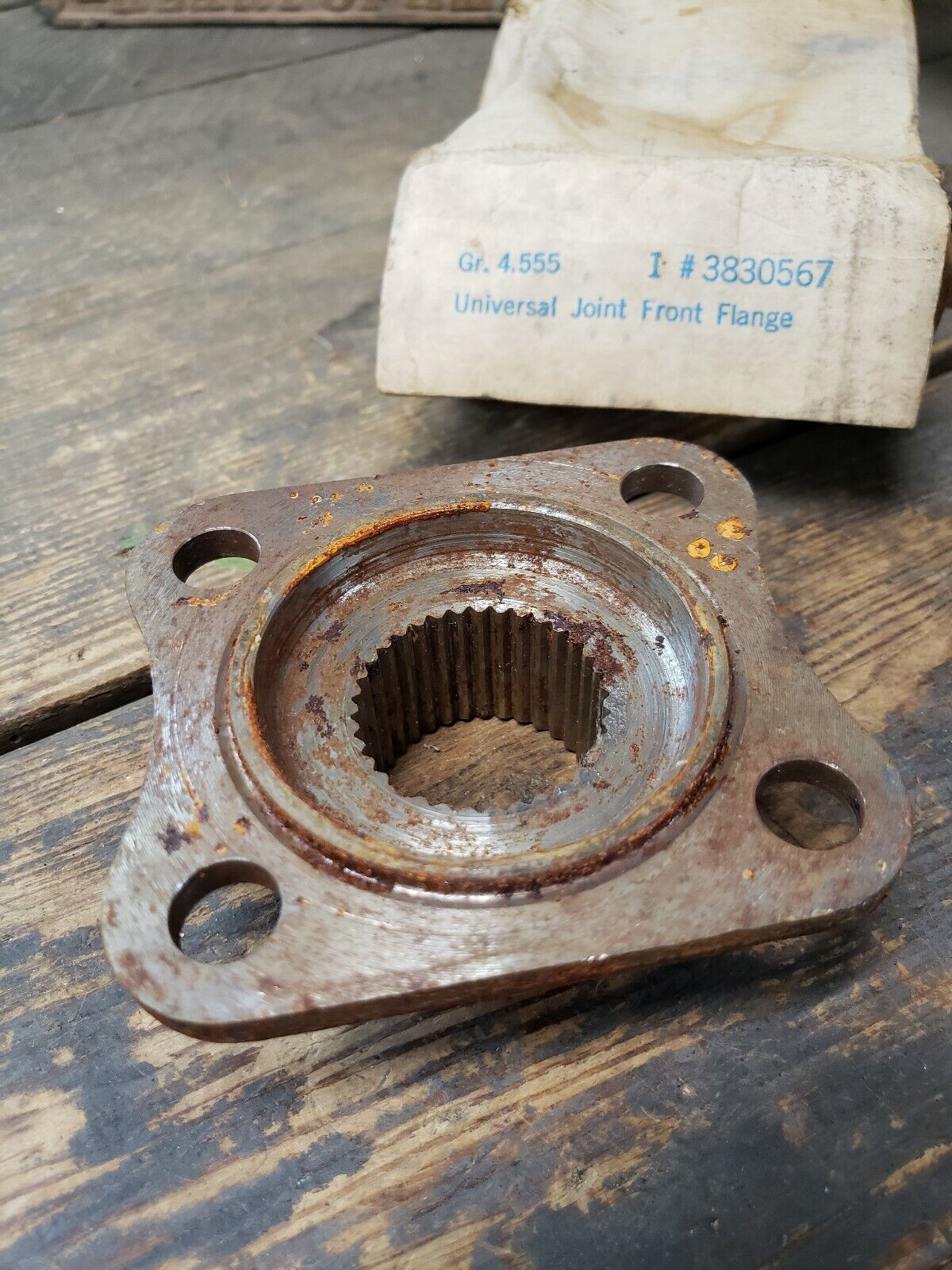 NOS 1965 1966 GM 3830567 MUNCIE 4 SPEED TRANSMISSION FLANGE MEDIUM DUTY TRUCK