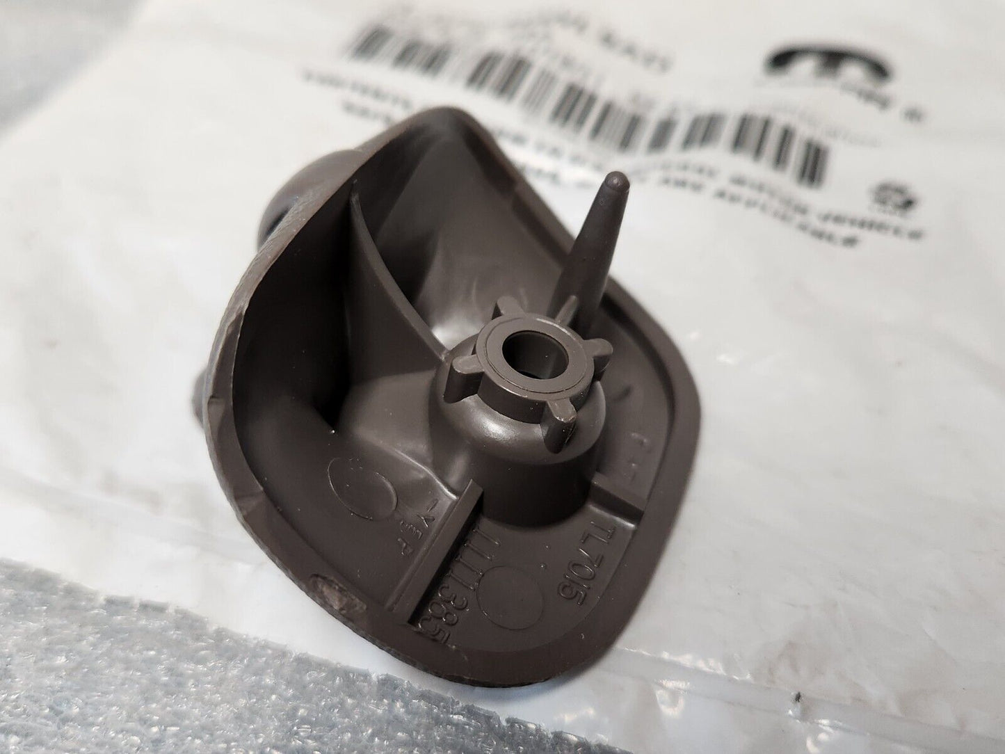 NEW OEM MOPAR 2001-2006 Chrysler Sebring Convertible Gray Sun Visor Clip