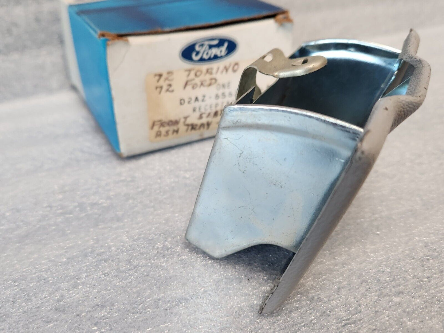 NOS 1972 71 Ford Galaxie LTD Torino Maverick Front Seat Back Ash Tray Receptacle