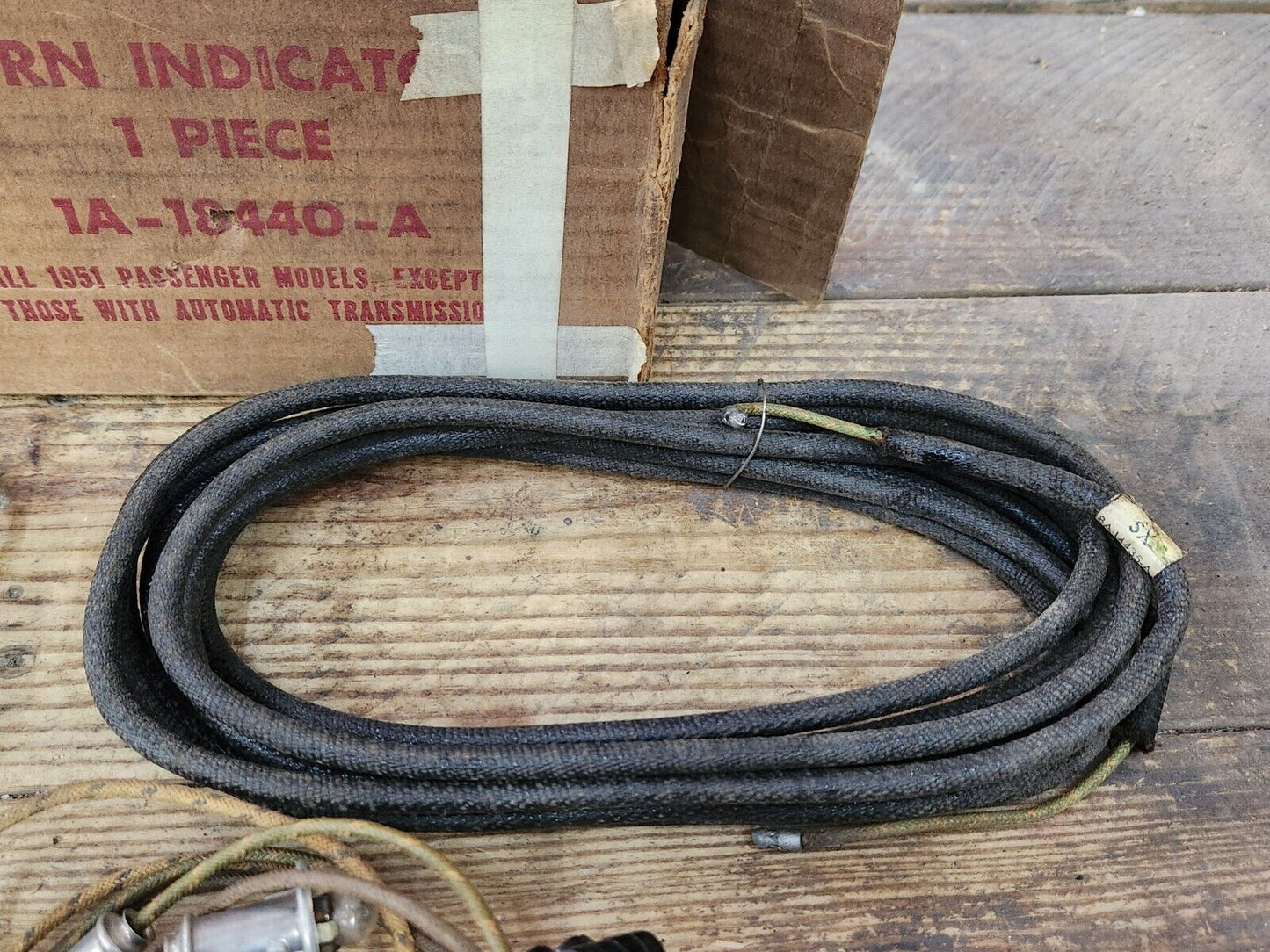 1951 Ford Passenger Car NOS ACCESSORY DIRECTIONAL TURN SIGNAL INDICATOR KIT M/T