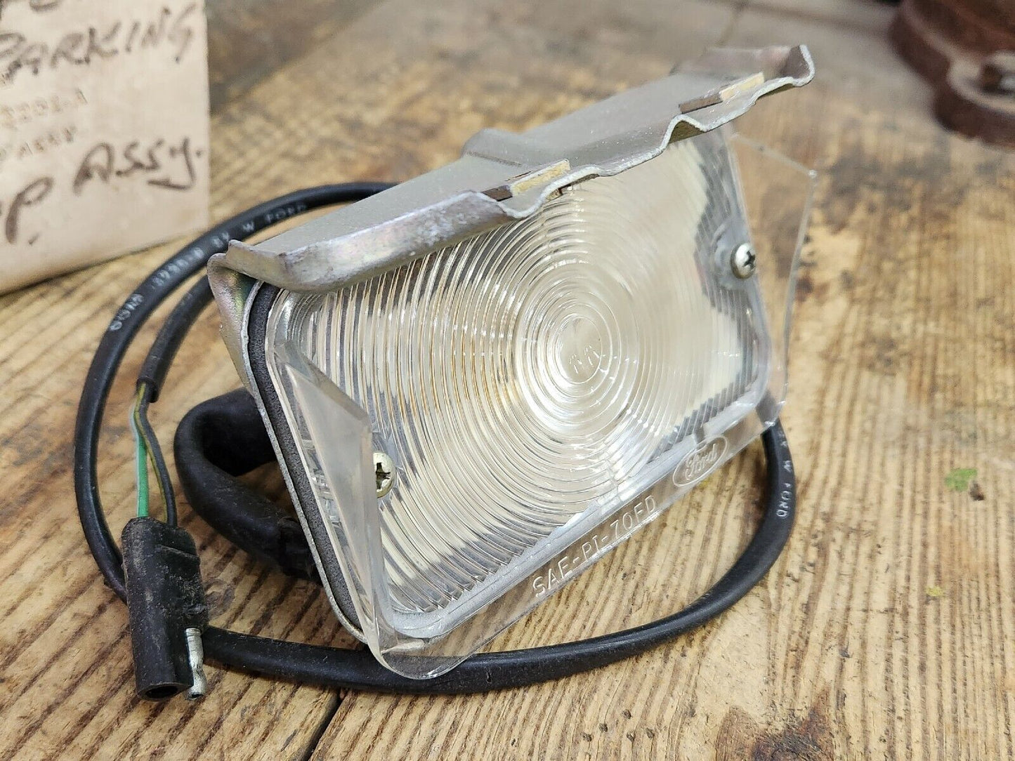 NOS OEM LH Parking Lamp Assembly 1970 Ford Galaxie 500 XL LTD DOAZ-13201-A