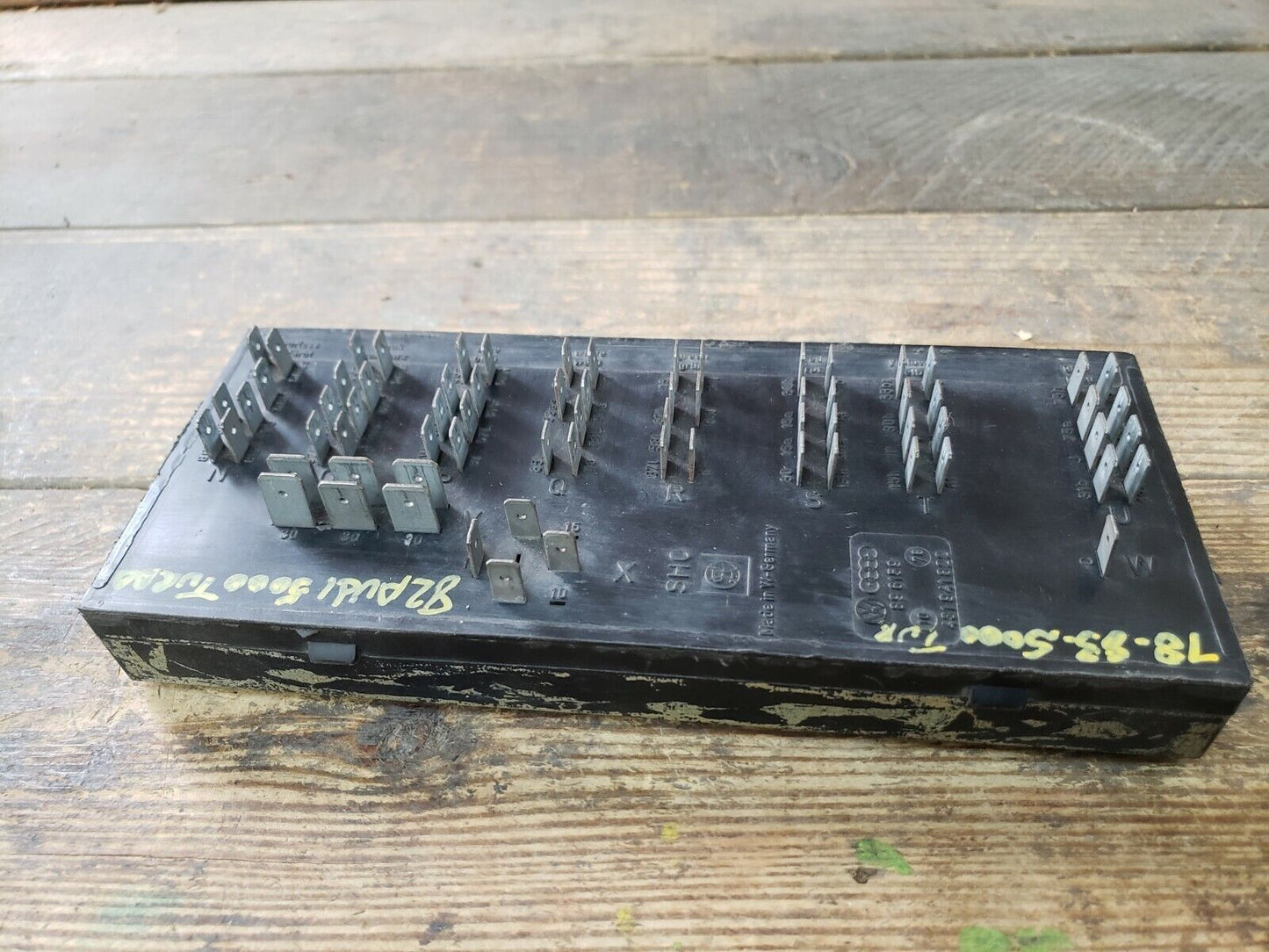 Electrical Fuse & Relay Box Audi 5000 1978 to 1983, Turbo to 1982 OEM 431941822