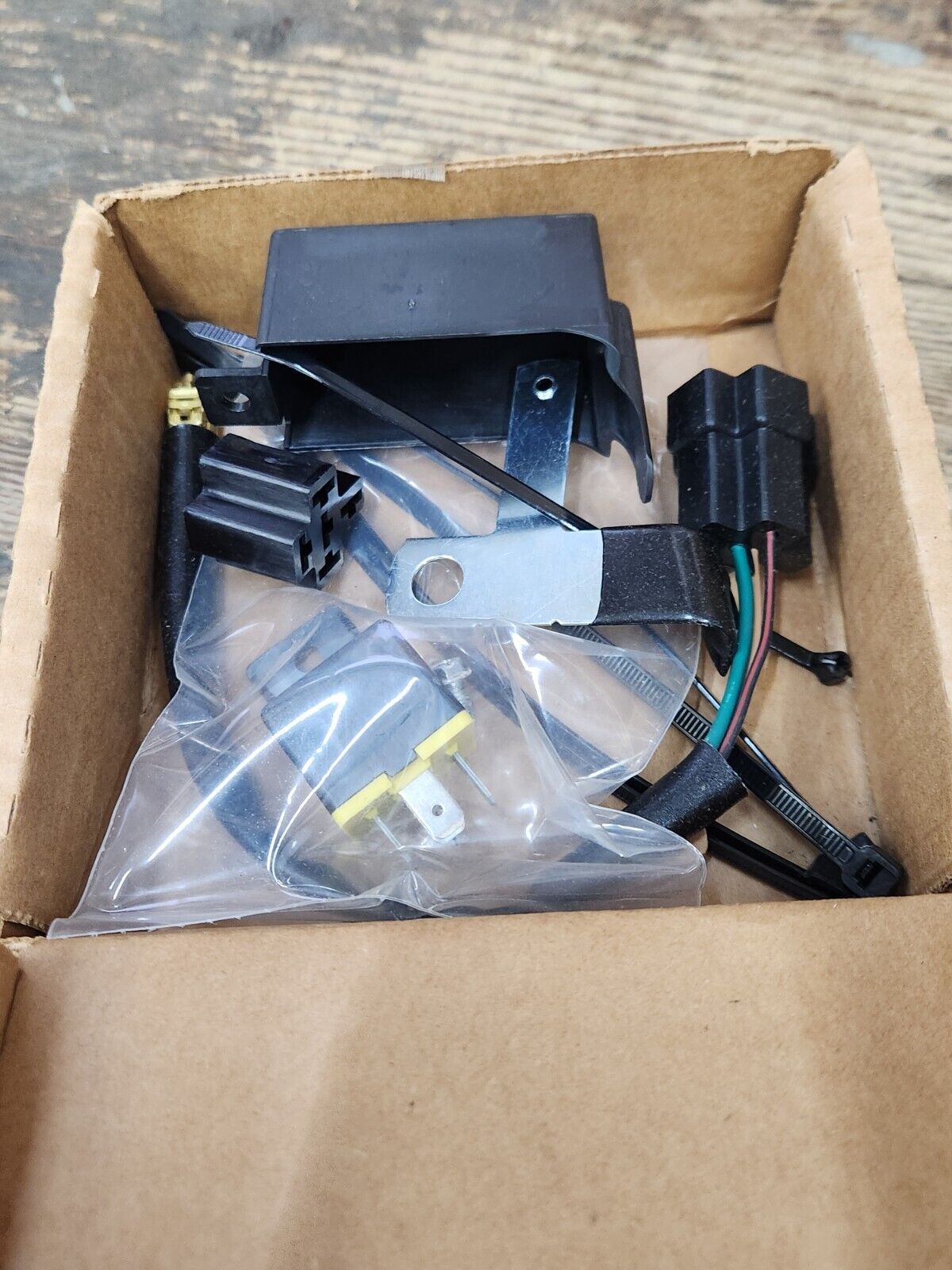 NEW OEM 1990-99 Harley Davidson P/N 93684 Recall Kit Code 082 Starter Relay KIT